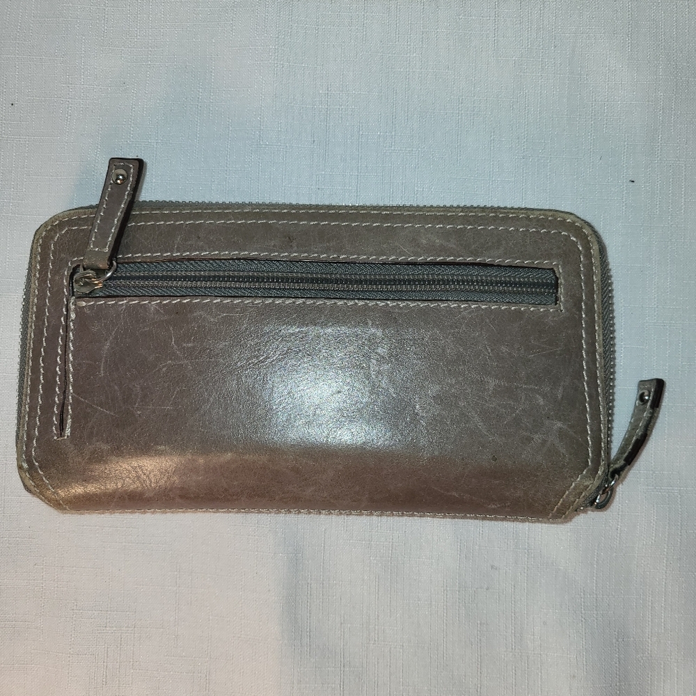Clarks Distressed Leather Zip Around Wallet Billfold Grey Gray Floral Lining 8"